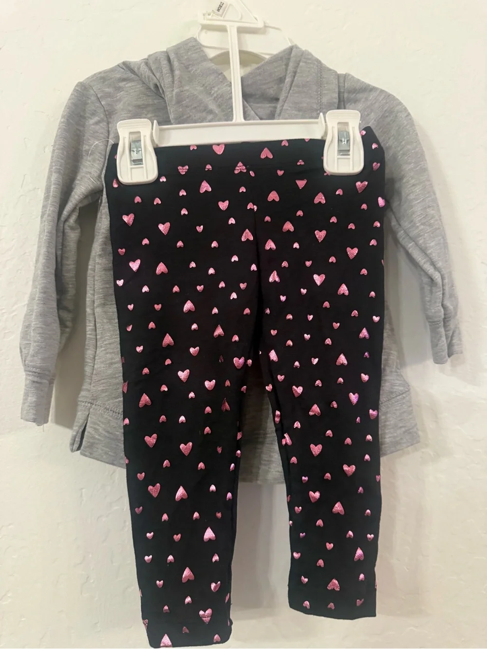 btween Gray Hoodie & Black Heart Leggings Kids Matching Set with Pink Accents